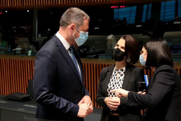 Minister für europäische und internationale Angelegenheiten der Republik Irland Thomas Byrne, Bundesministerin Karoline Edtstadler