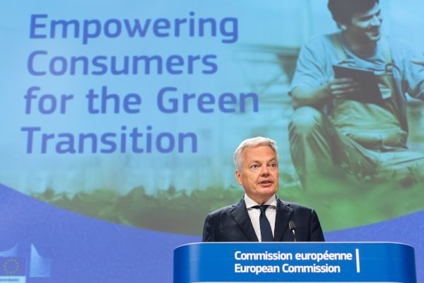 Didier Reynders during a press conference on the green transition