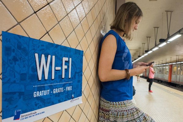The usage of Wi-Fi and roaming in train and metro stations, and in public spaces