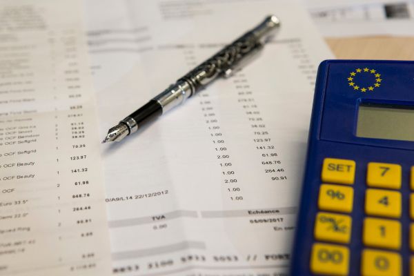 Mehrwertsteuerrechnung mit Taschenrechner