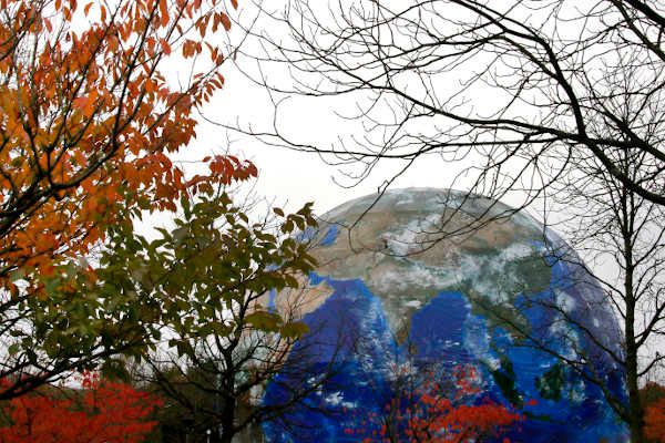 Aufblasbare Weltkugel