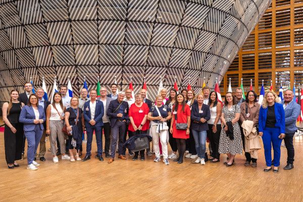 Gruppenbild Europa-Gemeinderätinnen und Europa-Gemeinderäte