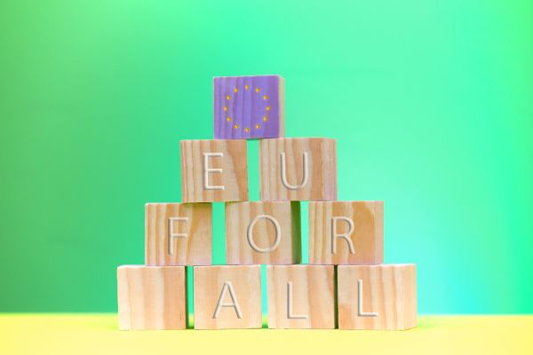 Blöcke die den Satz "EU for all" formen