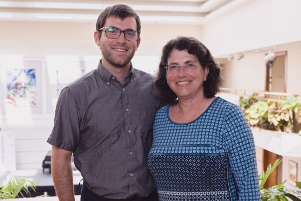 Porträt Will Yetvin (links) und Karen Green (rechts)