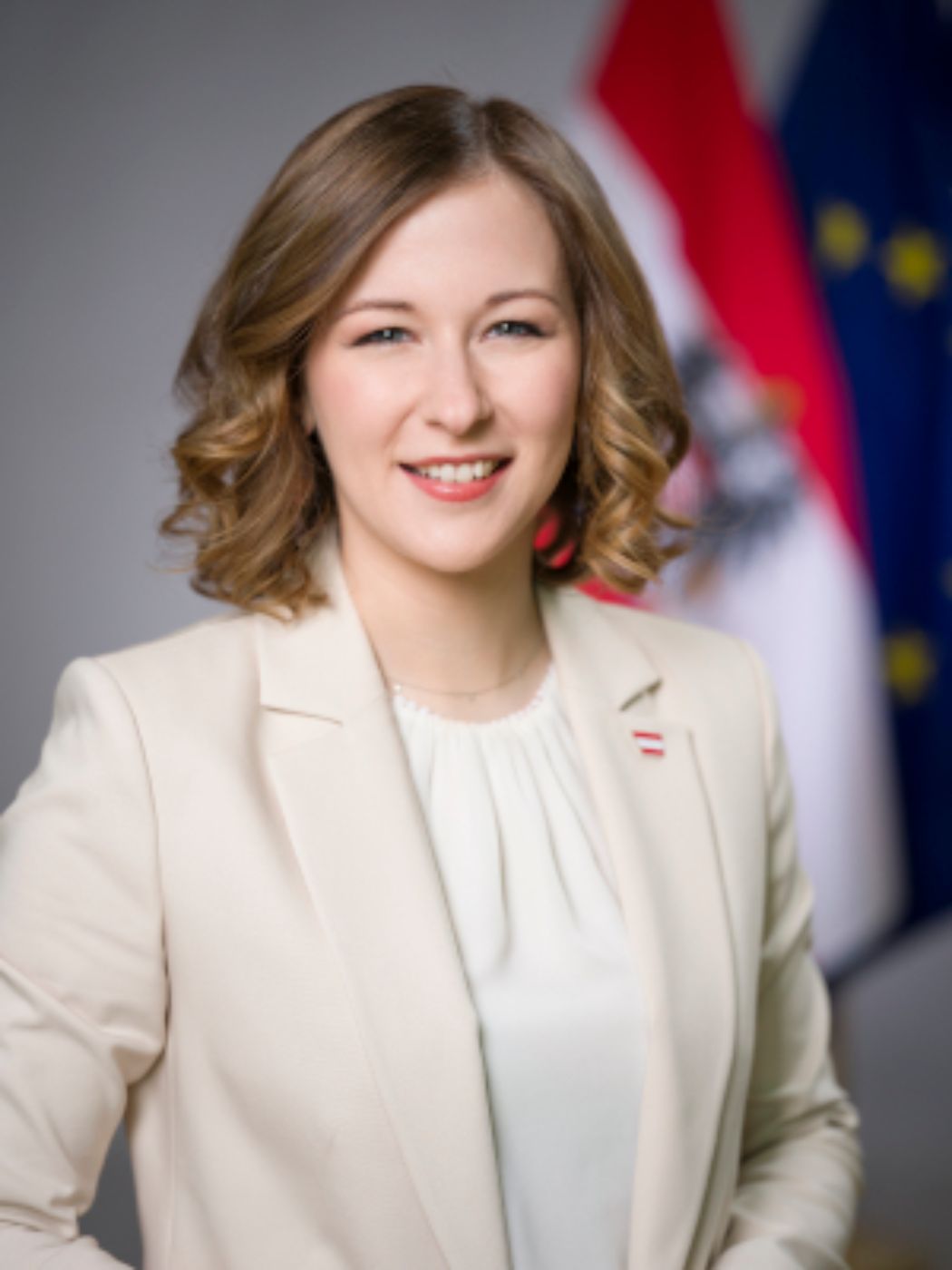 Portrait Claudia Plakolm