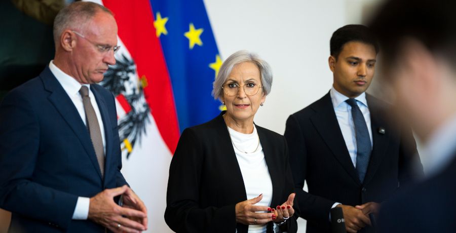 Doorsteps vor dem Ministerrat mit Gerhard Karner, Anna Sporrer und Yannik Shetty