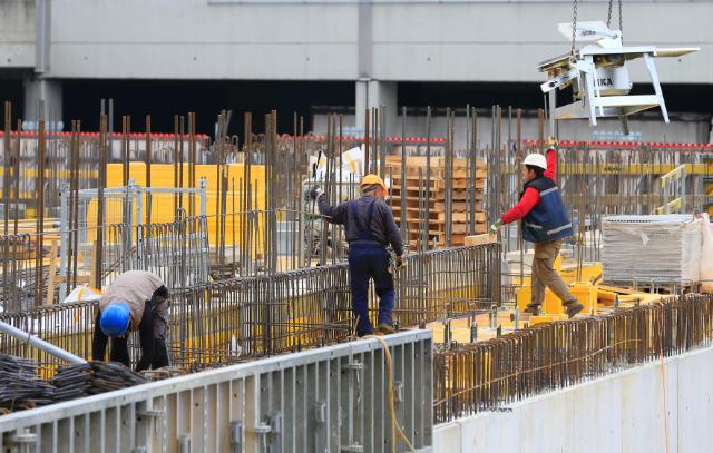Bauarbeiter auf einer Baustelle