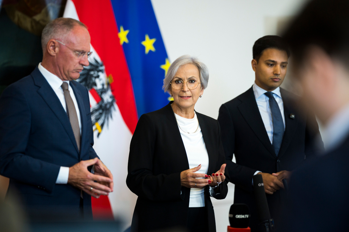 Doorsteps vor dem Ministerrat mit Gerhard Karner, Anna Sporrer und Yannik Shetty