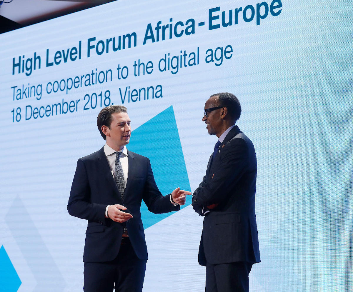 Federal chancellor Sebastian Kurz with Paul Kagame, president of Ruanda, at the High Level Forum Africa - Europe on 18 decembre 2018.