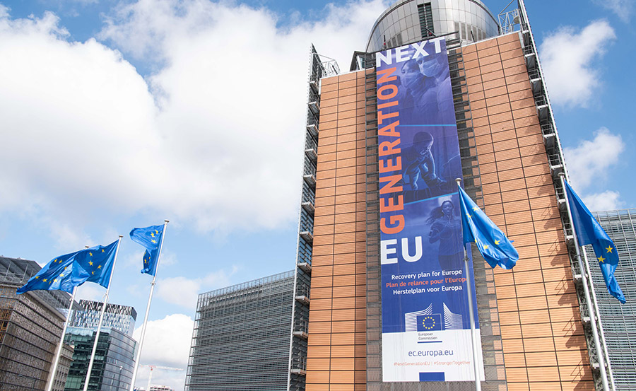 The banner "Recovery Plan for Europe" on the front of the Berlaymont building