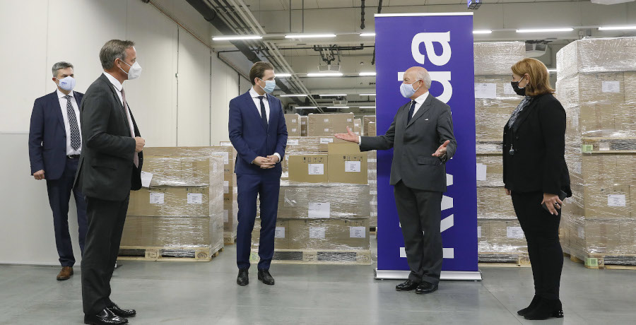 Kurz besucht KWIZDA Pharmaditribuation