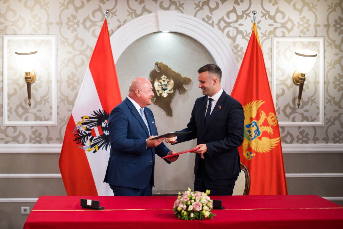 Bundeskanzler Christian Stocker mit dem Premierminister von Montenegro Milojko Spajic