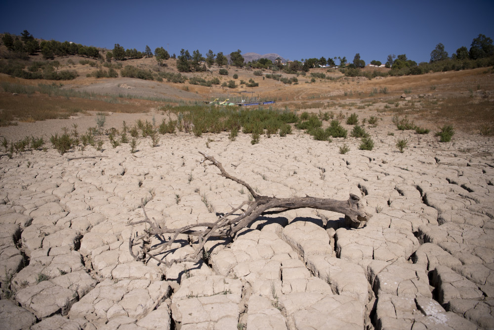 Ausgetrocknetes Flussbett in Spanien