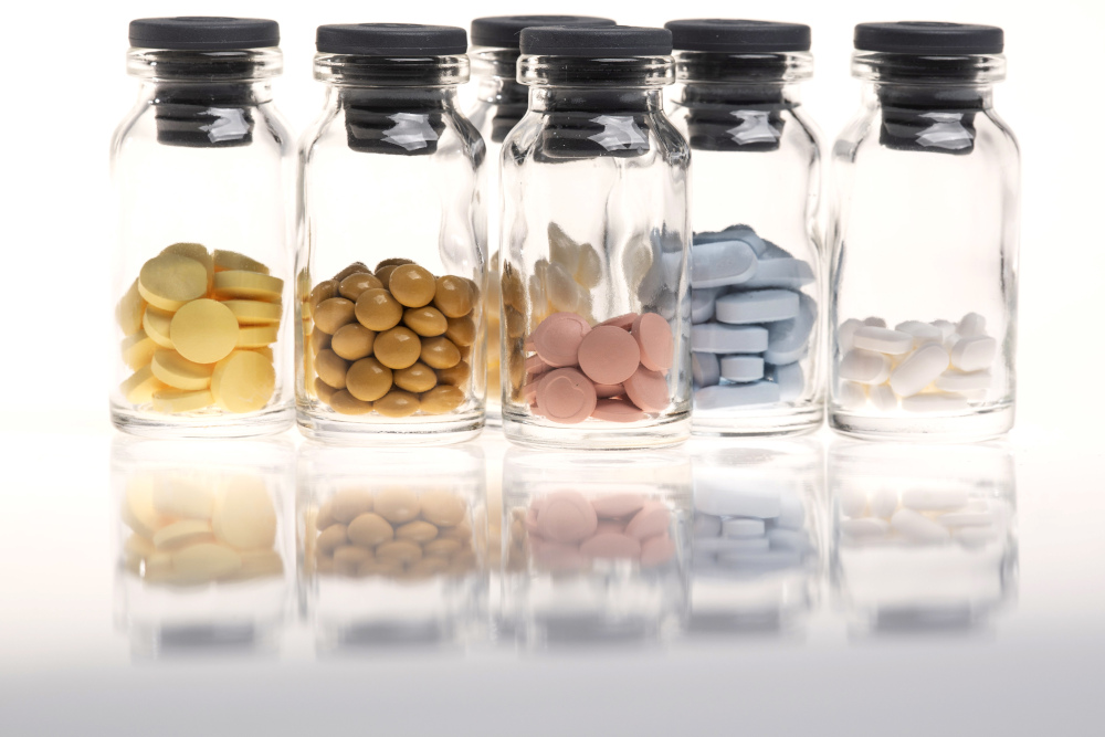 Illustration von verschiedenen Arzneimitteln