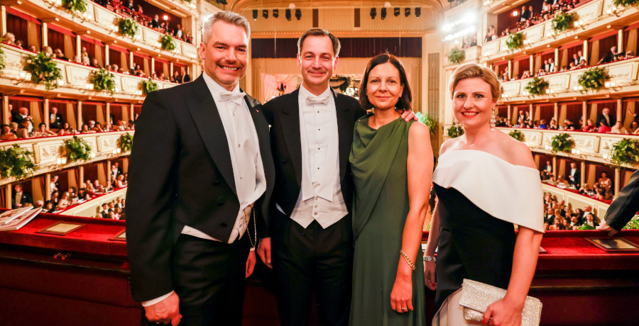 Bundeskanzler Nehammer beim Wiener Opernball 2023