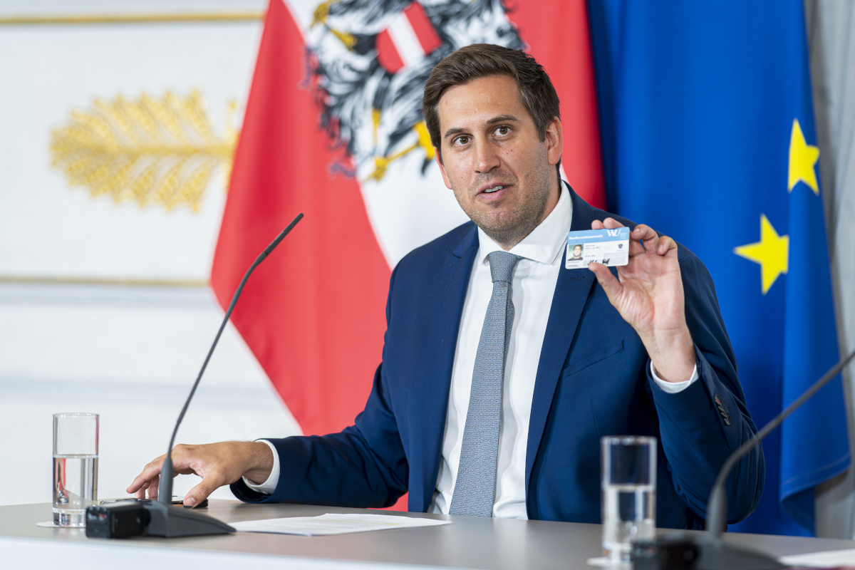 Foto: Staatssekretär Alexander Pröll beim Pressefoyer nach dem Ministerrat