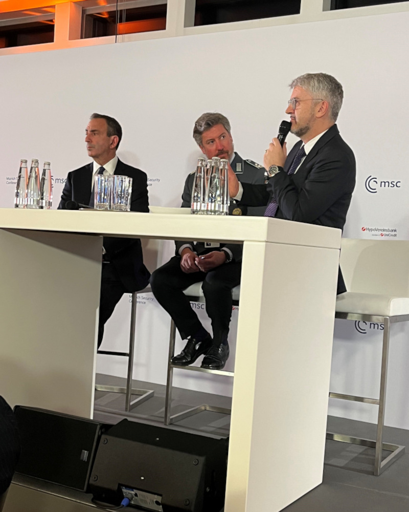 Der nationale Sicherheitsberater Peter Vorhofer spricht bei einer Podiumsdiskussion bei der Münchner Sicherheitskonferenz 2026