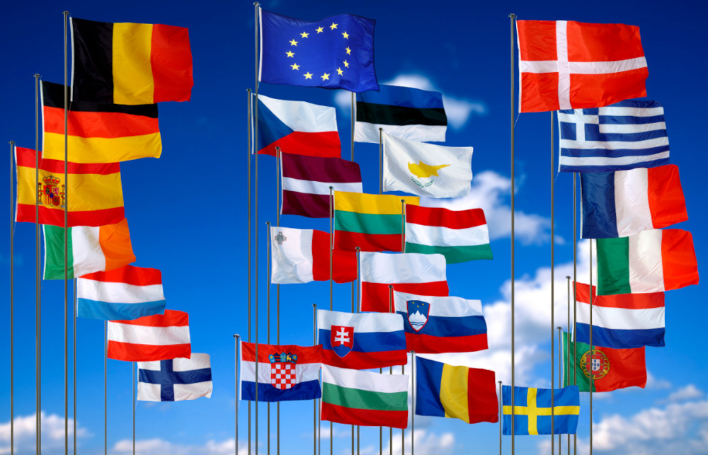 Sujetabbildung "EU-Flagge und die Flaggen der 27 EU-Staaten"